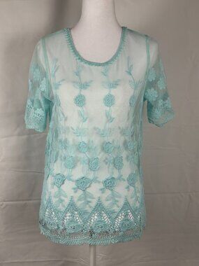 IN STYLE Light Blue Embroidered Lace Sheer Blouse – Size Large NWT